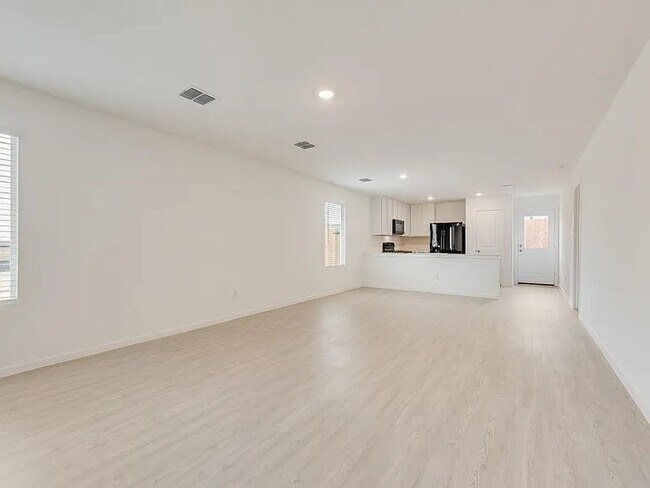 Building Photo - 1409 Merlin Blf St