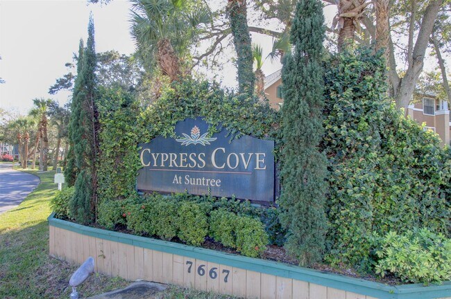 Building Photo - 7667 N Wickham Rd