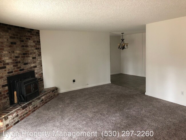 Building Photo - 3 br, 1.5 bath House - 1434 Irene Drive