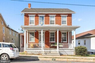 Building Photo - 44 N Main St