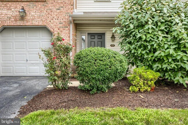 Foto del edificio - 453 Waverly Woods Dr