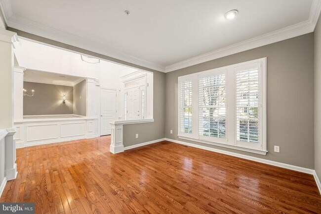 Building Photo - 604 Wiltshire Ln