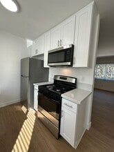Building Photo - 2226 Voorhees Ave