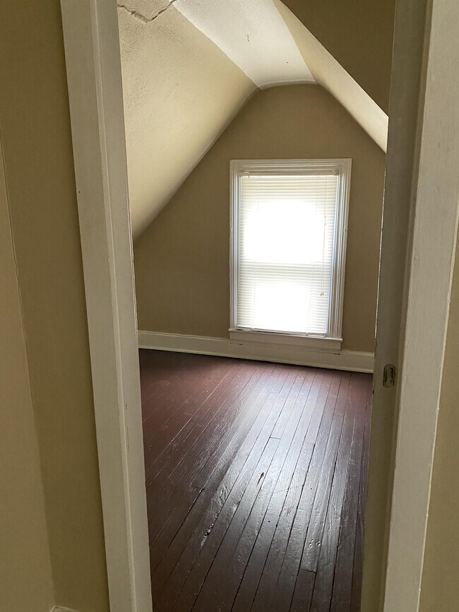 Foto del edificio - 429 N Poplar St