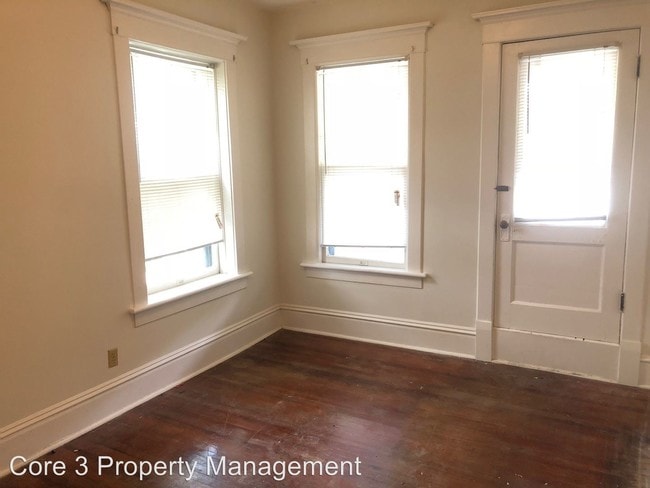 Building Photo - 410 N Lee St
