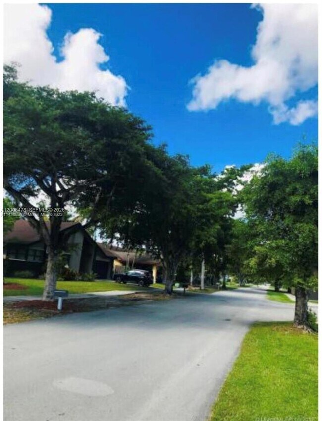 Foto del edificio - 9400 SW 103rd Ave