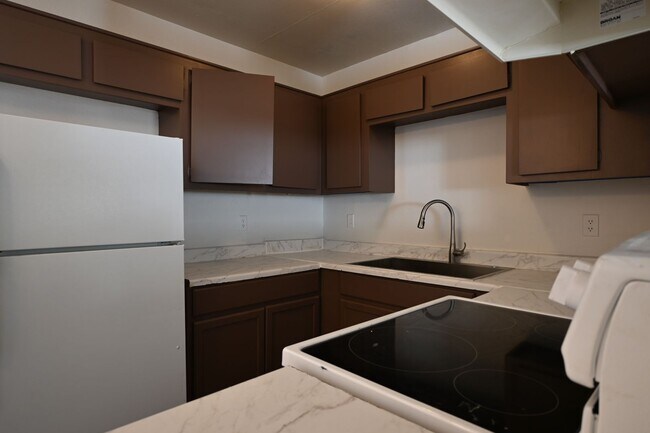Foto del edificio - 2 Bedroom Apartment -Las Vegas -NO PETS -1...
