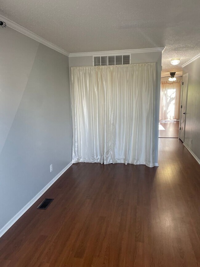 Foto del edificio - Townhouse for rent 2 bed 1.5 bath Castle Rock Co