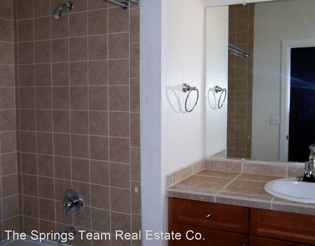 Building Photo - 5933 Eagle Hill Heights