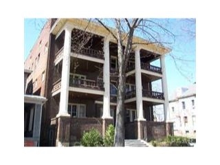 Foto del edificio - 107 NE Roanoke Ave