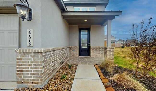 Foto del edificio - 27015 Coco Flower Ln