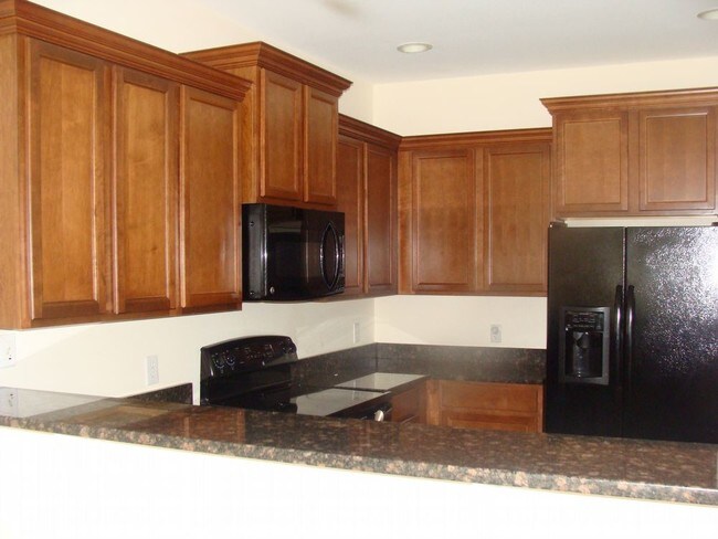 Building Photo - Family Home in BrookHaven