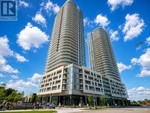 Building Photo - 2033 Kennedy Rd