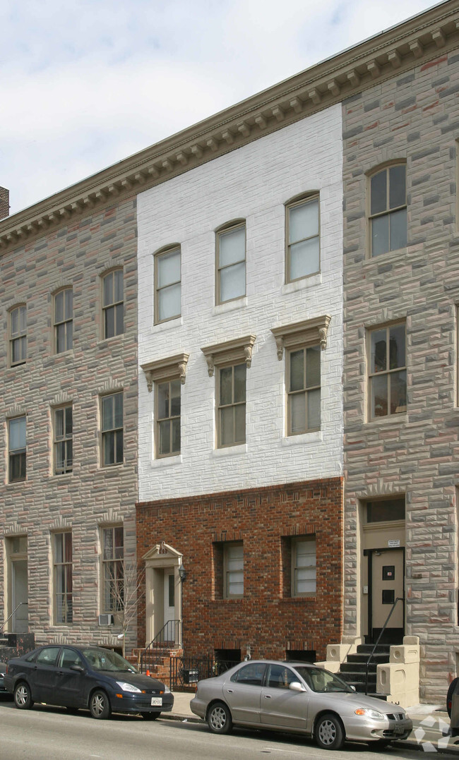 Building Photo - 809 St. Paul Apartments