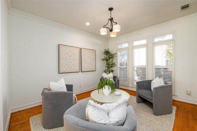 Foto del edificio - 1560 Oak Park Cove