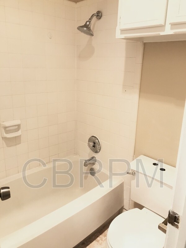 Building Photo - 5422 34th St