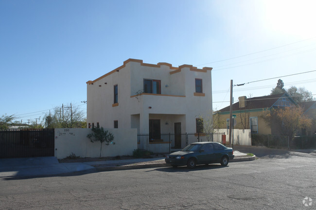 Building Photo - Mariposa Apartments