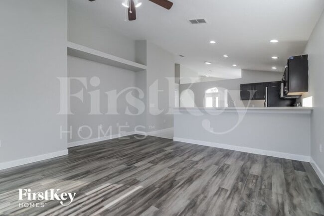 Building Photo - 14844 Lady Victoria Blvd