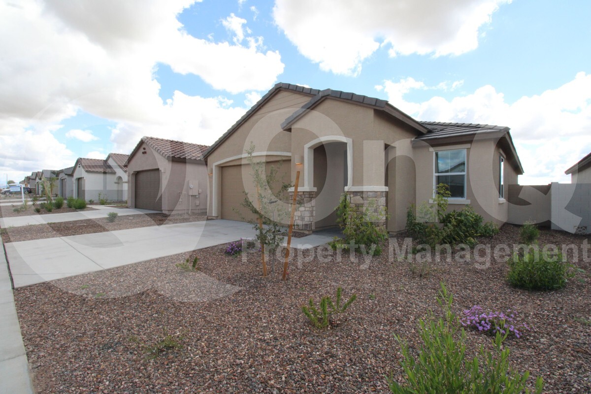 Primary Photo - 12219 E Wallflower Ln