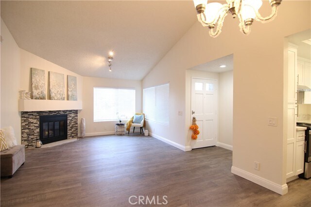 Primary Photo - 357 Stanford Ct