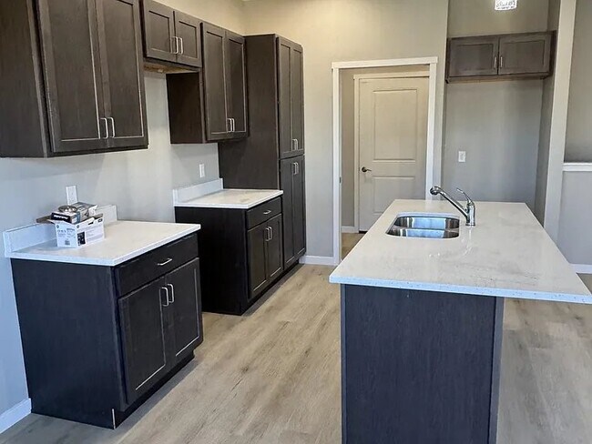 Foto del edificio - 7381 E 82nd Pl