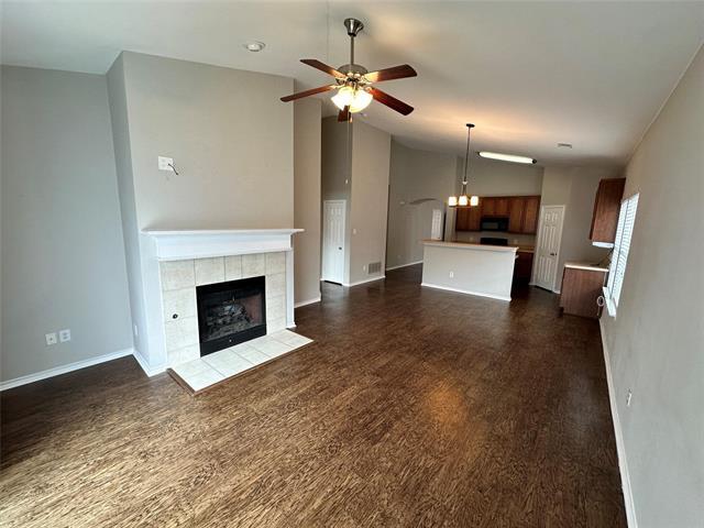 Foto del edificio - 5033 Caraway Dr