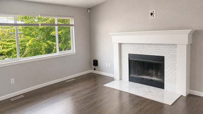 Building Photo - 5715 N 46th St