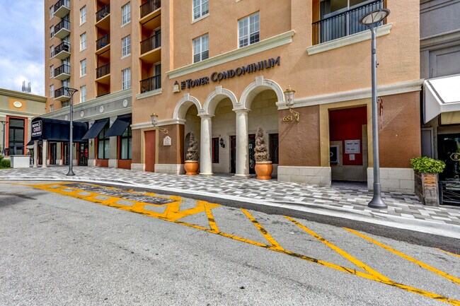 Foto del edificio - 651 Okeechobee Blvd