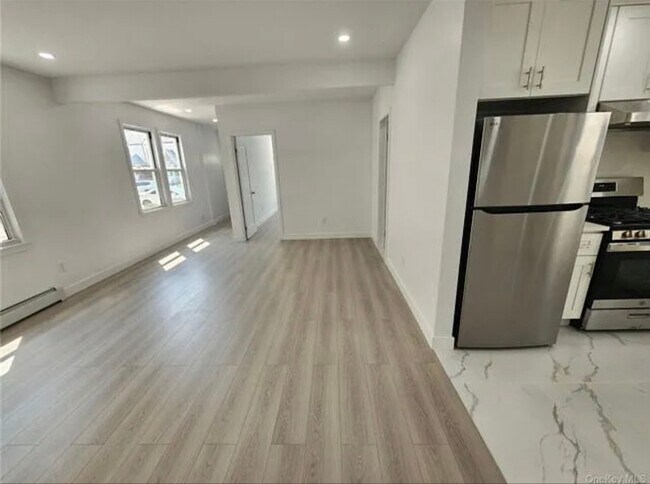 Foto del edificio - 45-58 172nd St