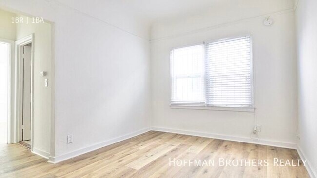 Foto del edificio - 132 Westmoreland Ave