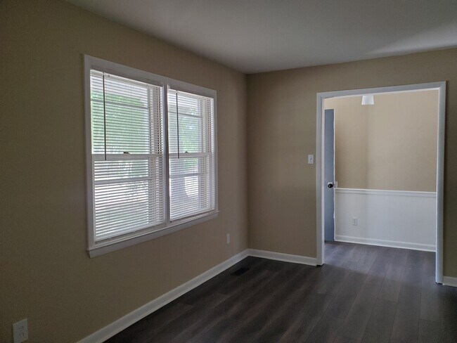 Foto del edificio - 1960 Windlock Dr