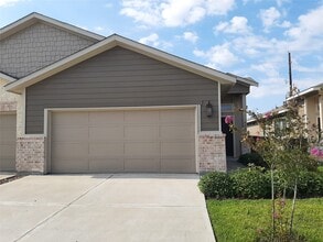 Building Photo - 9881 Grosbeak Ln