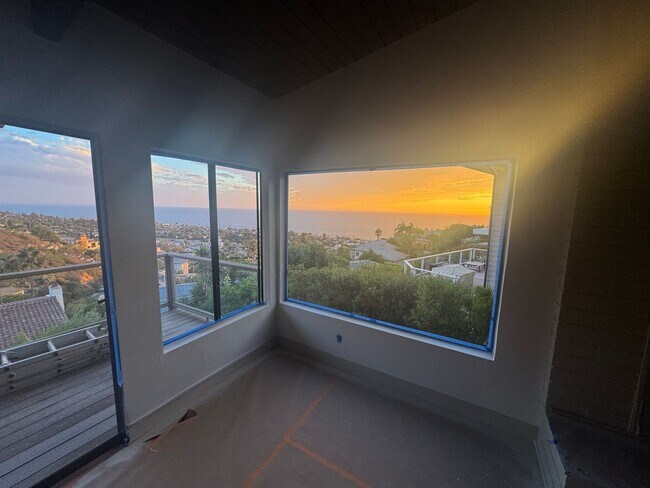 Building Photo - Mystic Hills Ocean View Home
