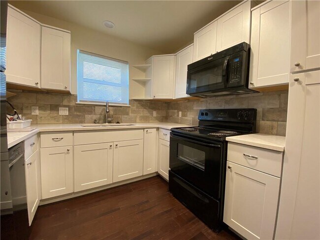 Foto del edificio - 6600 Valleyside Rd