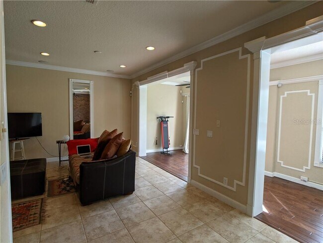 Building Photo - 1413 Portofino Meadows Blvd