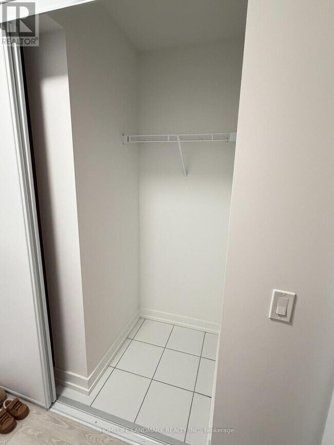 Photo du bâtiment - 35 Parliament St