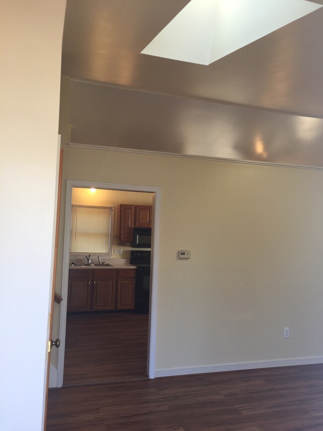 Building Photo - 1817 Celia Cres