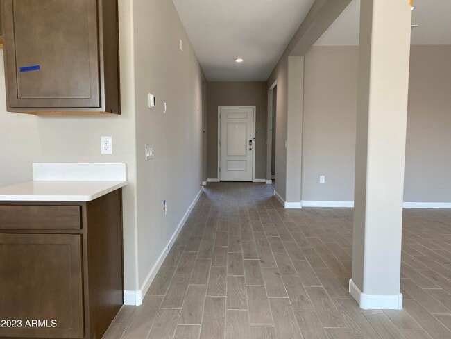 Building Photo - 225 N 190th Ave