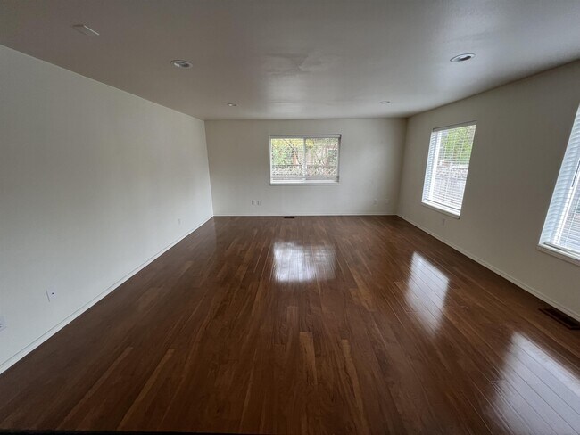 Foto del edificio - 103 E Grand St