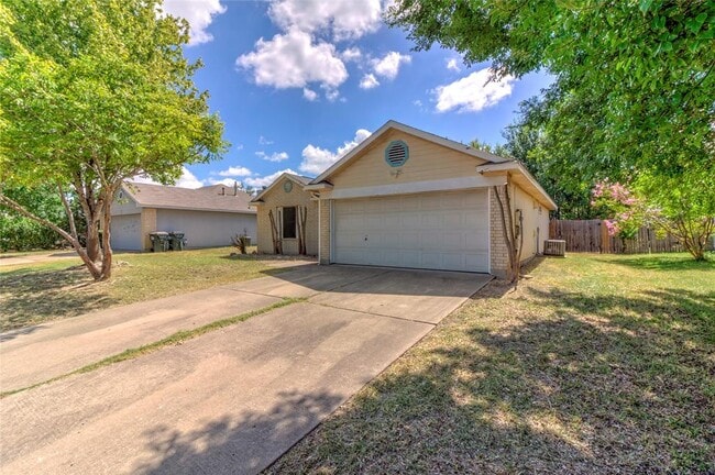 Building Photo - 109 Azalea Dr