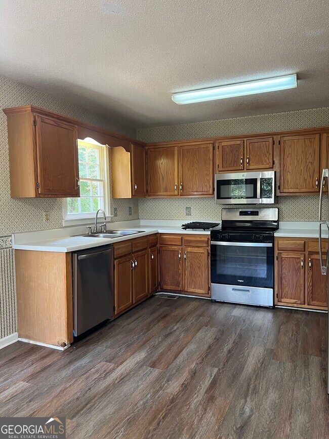 Building Photo - 222 Garretts Dr