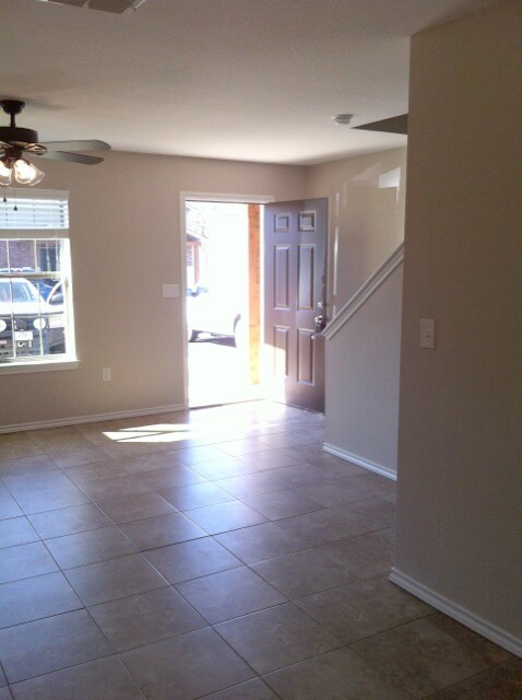 Building Photo - 18035 Loring Ln