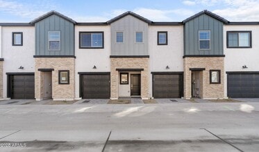 Building Photo - 2831 W White Feather Ln