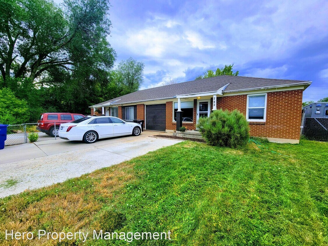 2 br, 1 bath House 742 East 4565 South House for Rent in Murray, UT