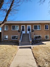 Building Photo - 2076 S Acoma St