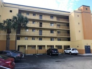 Building Photo - 14961 SW 82nd Ln