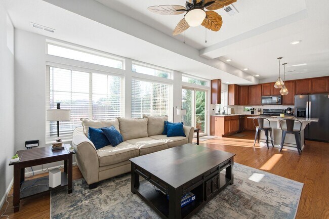 Building Photo - Modern Low-Maintenance Home in Thompson River Ranch with Abundant Amenities