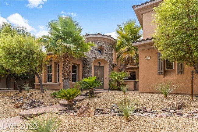 Building Photo - Gorgeous Home located in the Paseos!!