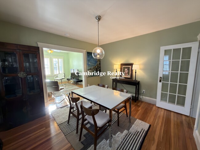 Building Photo - 20 Magnus Ave