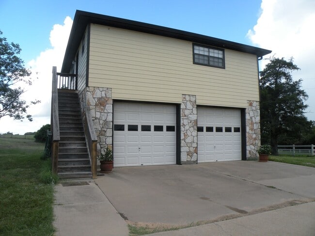 Building Photo - 11721 Schaffner Rd